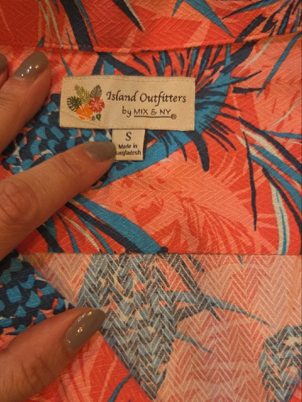 NWT Tropical Pineapple Print Short Sleeve Shirt - Coral & Blue - Picture 2 of 7